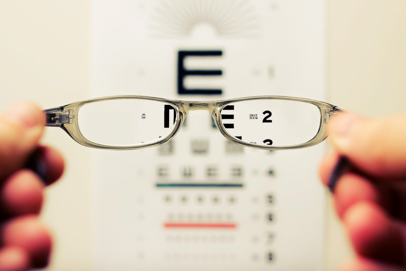 Women's eyeglasses